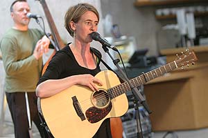 singer Karine Polwart